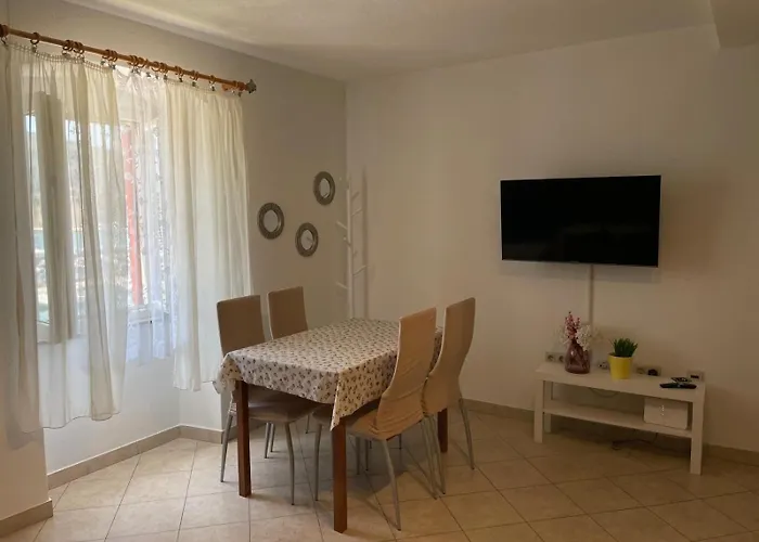 Apartment Room Parcina