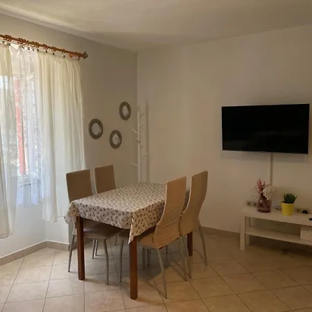 Apartment Room Parcina Trogir Exterior photo