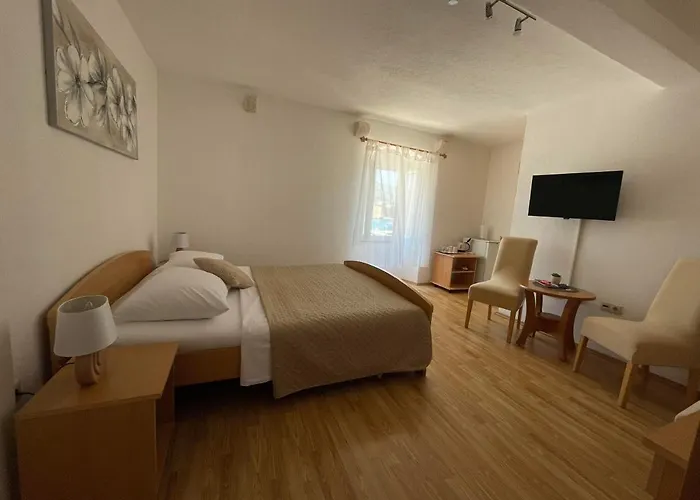 Apartment Room Parcina